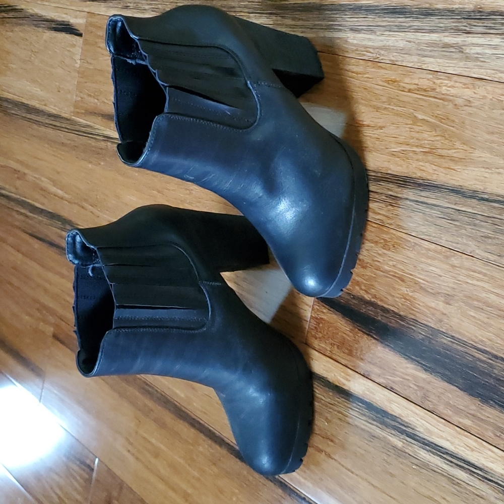 NWOT Madden Girl High-Heeled Boots